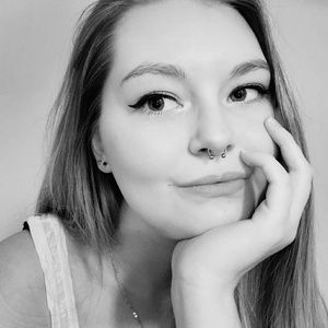 Meet your Posher, Elese